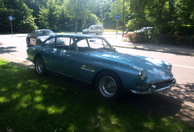 Ferrari 330 GT 2+2 Series II