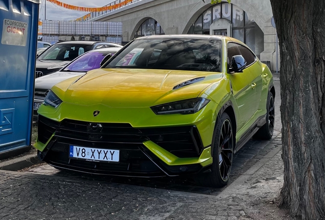 Lamborghini Urus S
