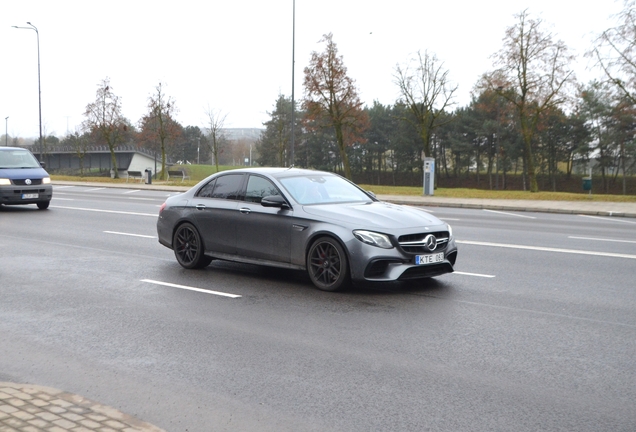 Mercedes-AMG E 63 S W213