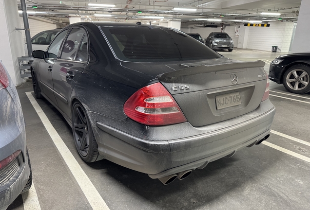 Mercedes-Benz E 55 AMG