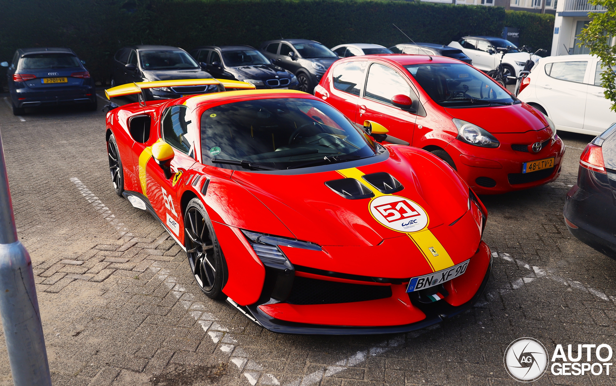 Ferrari SF90 XX Spider Le Mans Edition - 25 November 2025 - Autogespot