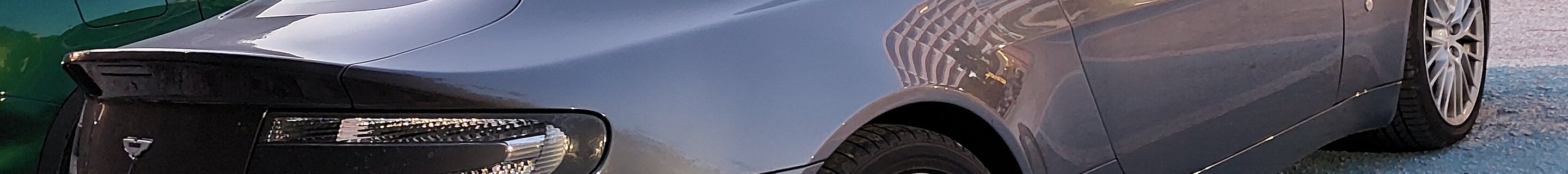Aston Martin V8 Vantage