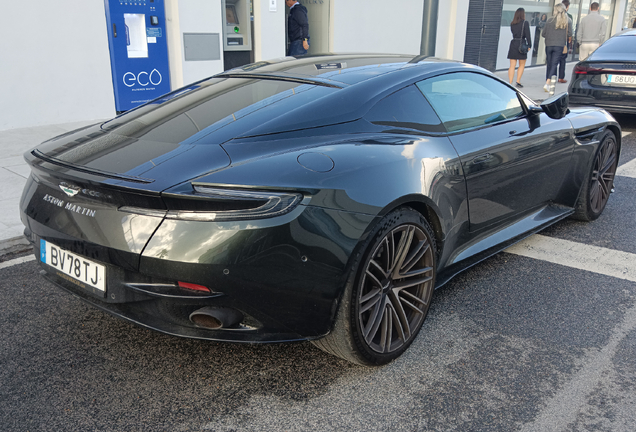 Aston Martin DB12