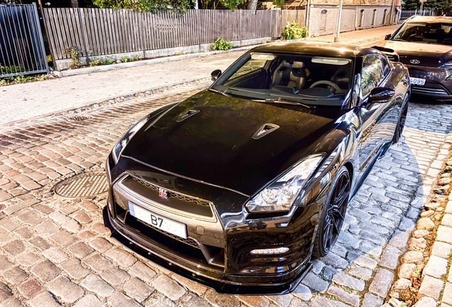 Nissan GT-R 2013