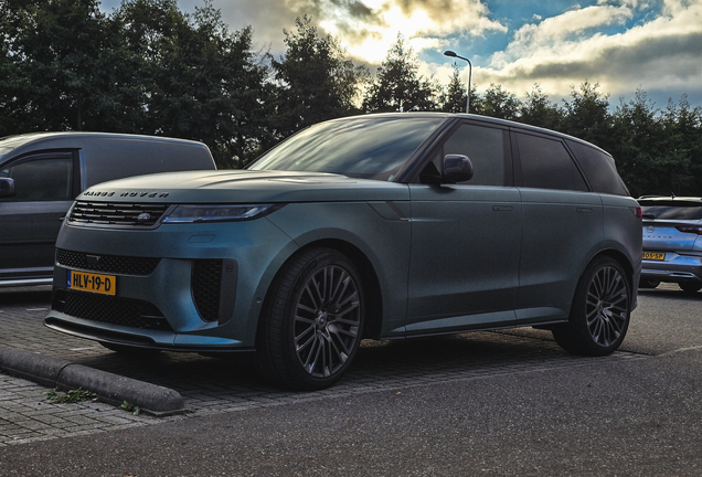 Range Rover Sport SV 2025 Celestial Collection