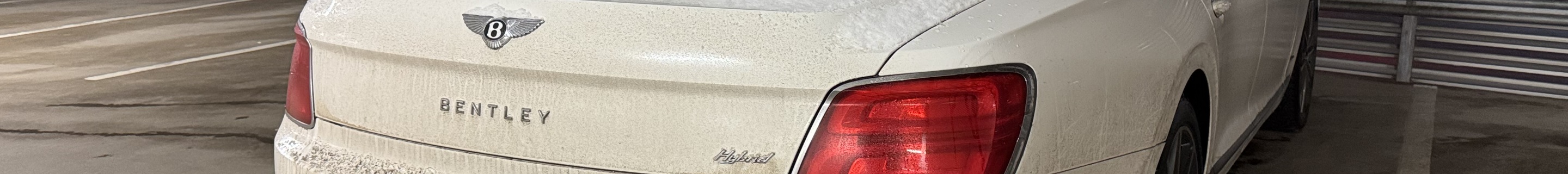 Bentley Flying Spur Hybrid Azure