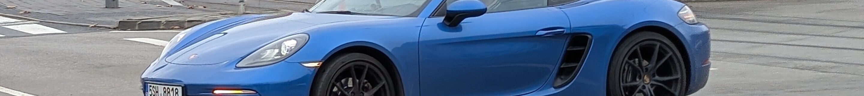 Porsche 718 Cayman S