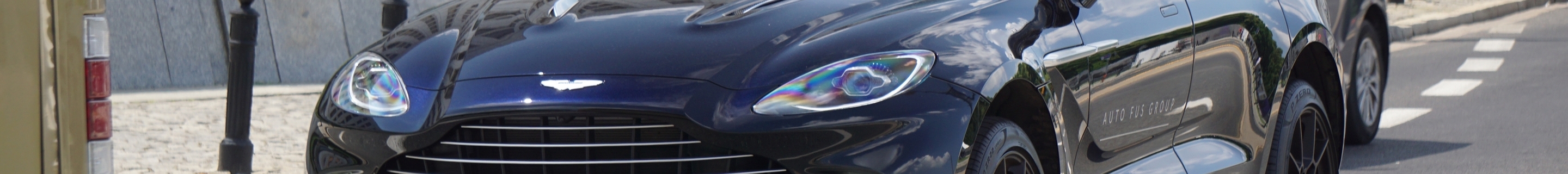 Aston Martin DBX