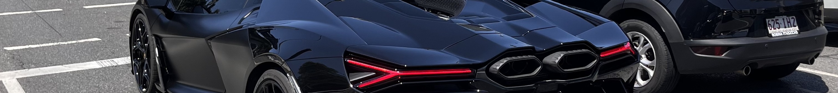 Lamborghini Revuelto