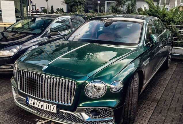 Bentley Flying Spur Hybrid