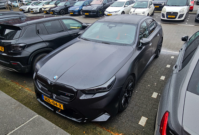 BMW M5 G90