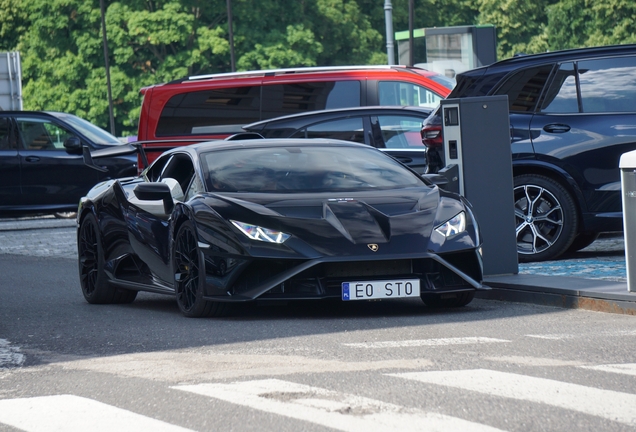 Lamborghini Huracán LP640-2 STO
