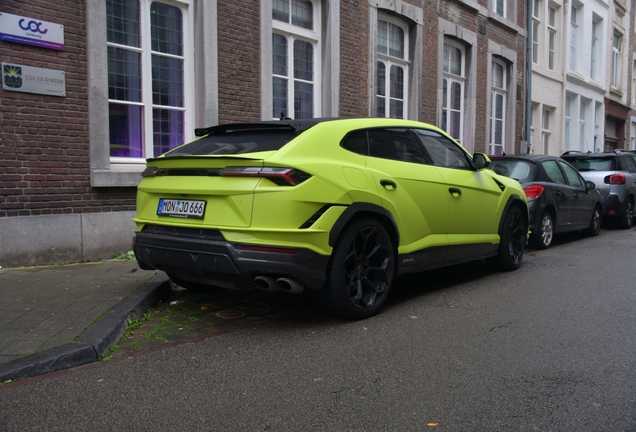 Lamborghini Urus Performante