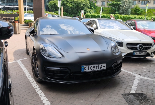 Porsche 971 Panamera GTS MkI