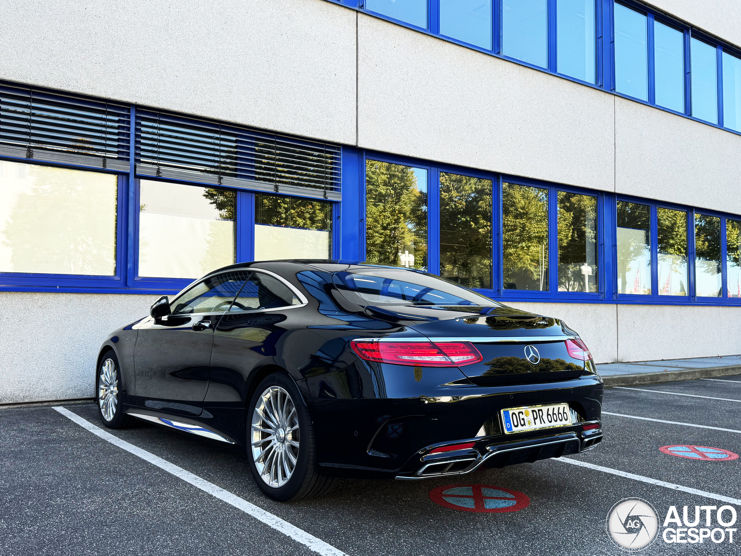 Mercedes-AMG S 65 Coupé is prachtig samengesteld