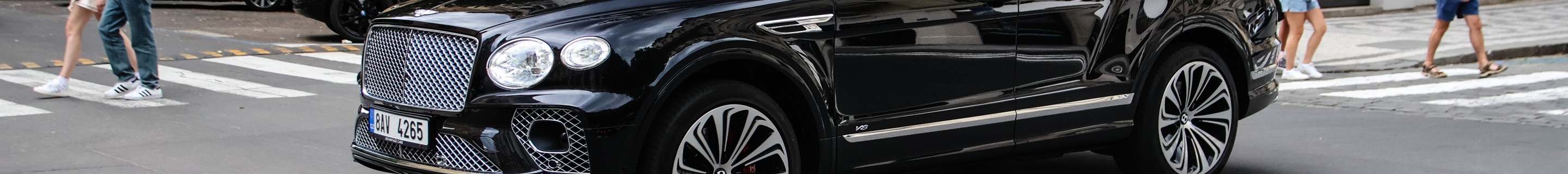 Bentley Bentayga V8 2021