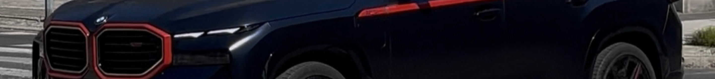 BMW XM G09 Label Red