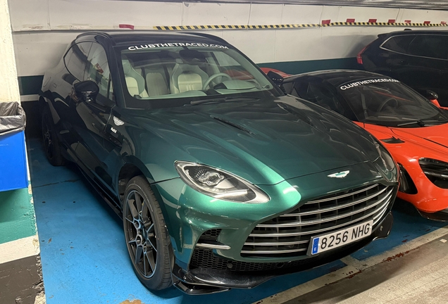Aston Martin DBX707