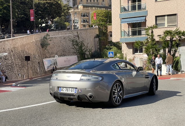 Aston Martin V8 Vantage
