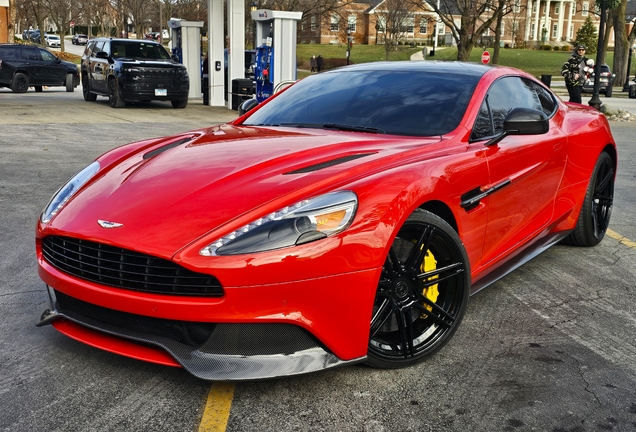 Aston Martin Vanquish 2013