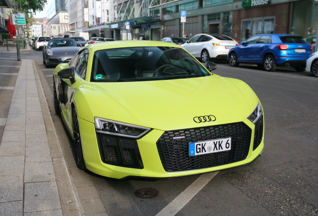 Audi R8 V10 Plus 2015