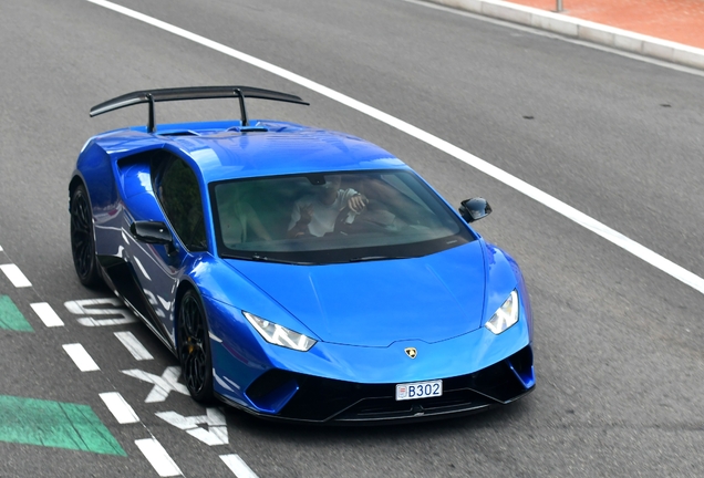 Lamborghini Huracán LP640-4 Performante