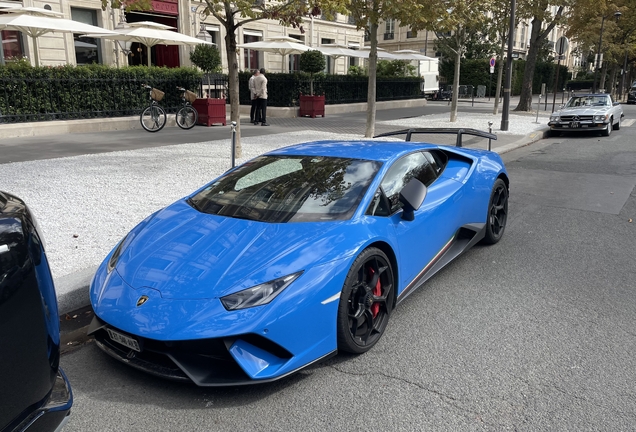 Lamborghini Huracán LP640-4 Performante
