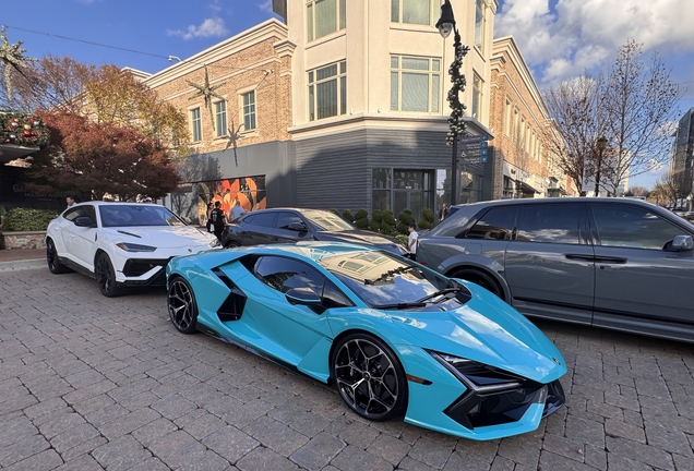 Lamborghini Revuelto