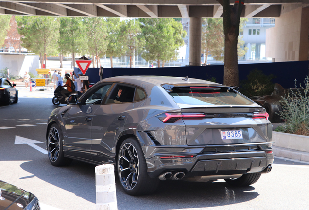 Lamborghini Urus Performante