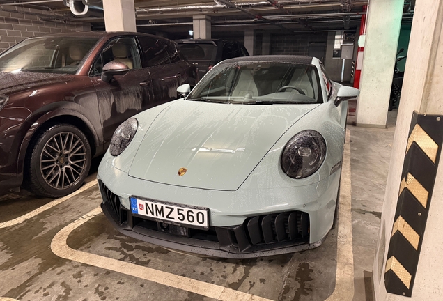Porsche 992 Carrera 4 GTS MkII
