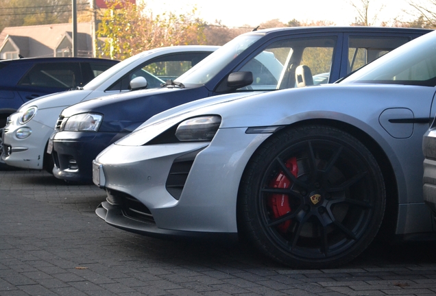 Porsche Taycan GTS Sport Turismo