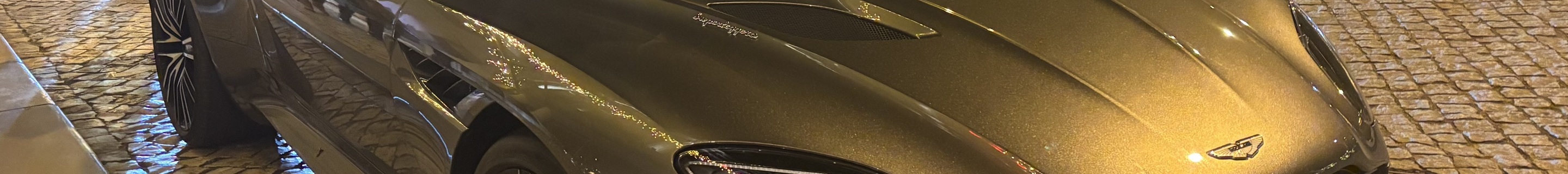 Aston Martin DBS Superleggera