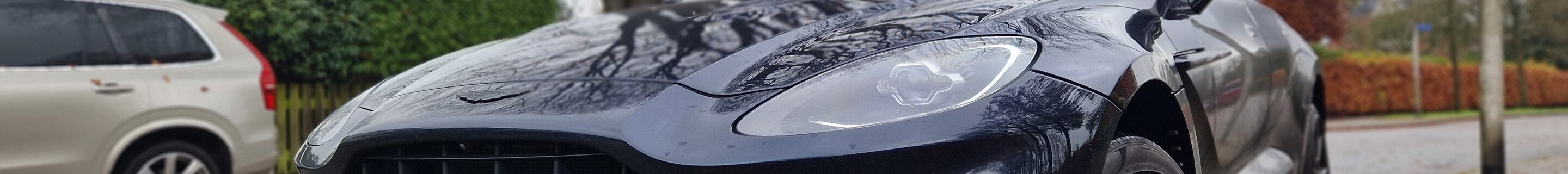 Aston Martin DBX