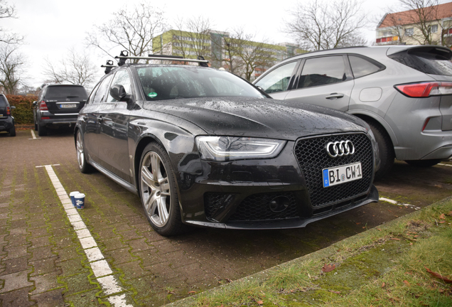 Audi RS4 Avant B8