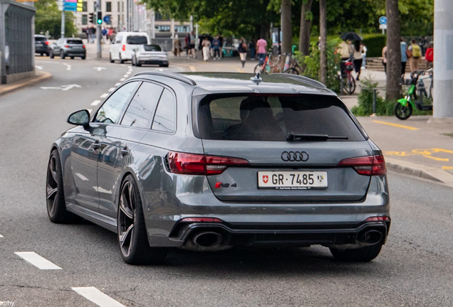 Audi RS4 Avant B9