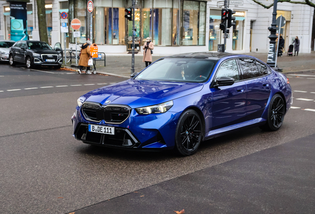 BMW M5 G90