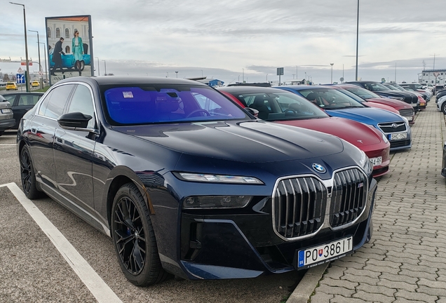 BMW M760e xDrive