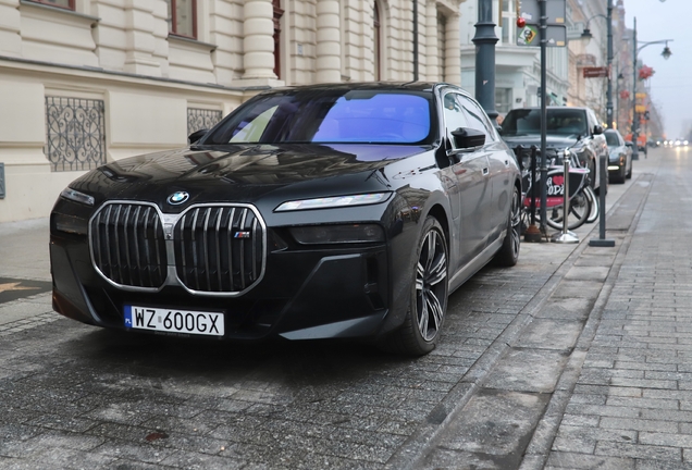 BMW M760e xDrive