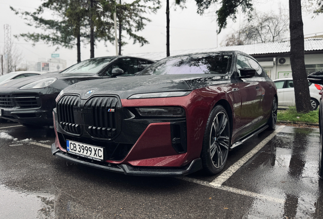 BMW M760e xDrive
