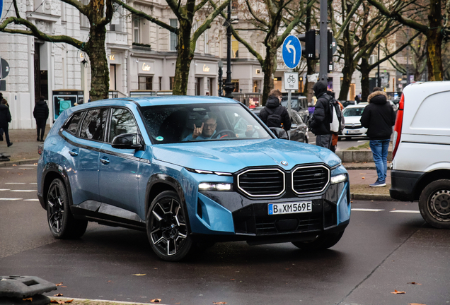 BMW XM G09