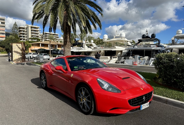 Ferrari California