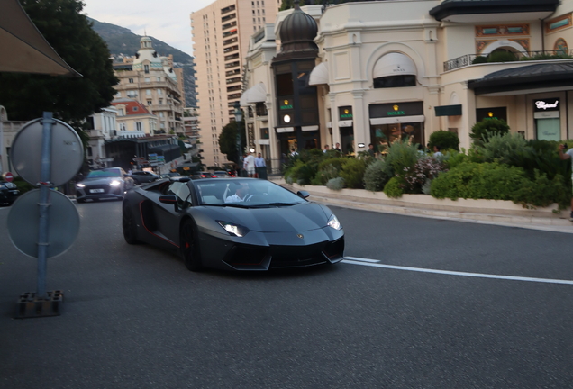 Lamborghini Aventador LP700-4 Roadster