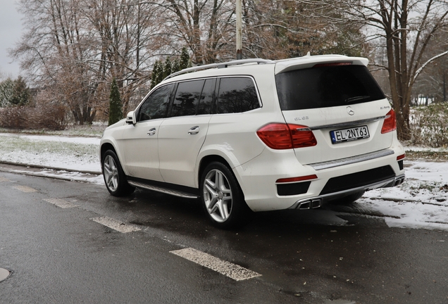 Mercedes-Benz GL 63 AMG X166