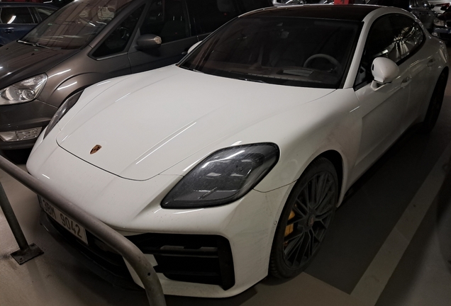 Porsche 972 Panamera GTS MkI
