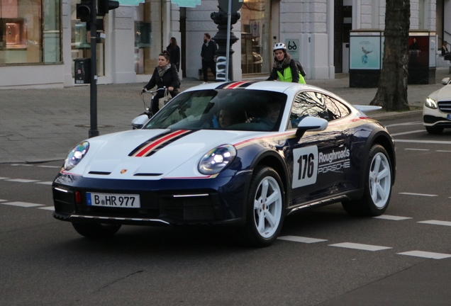 Porsche 992 Dakar