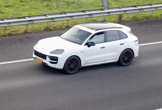 Porsche 9YA Cayenne Turbo E-Hybrid