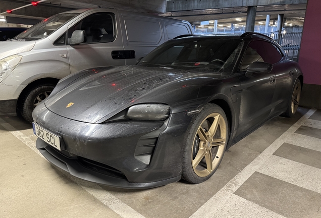 Porsche Taycan GTS Sport Turismo