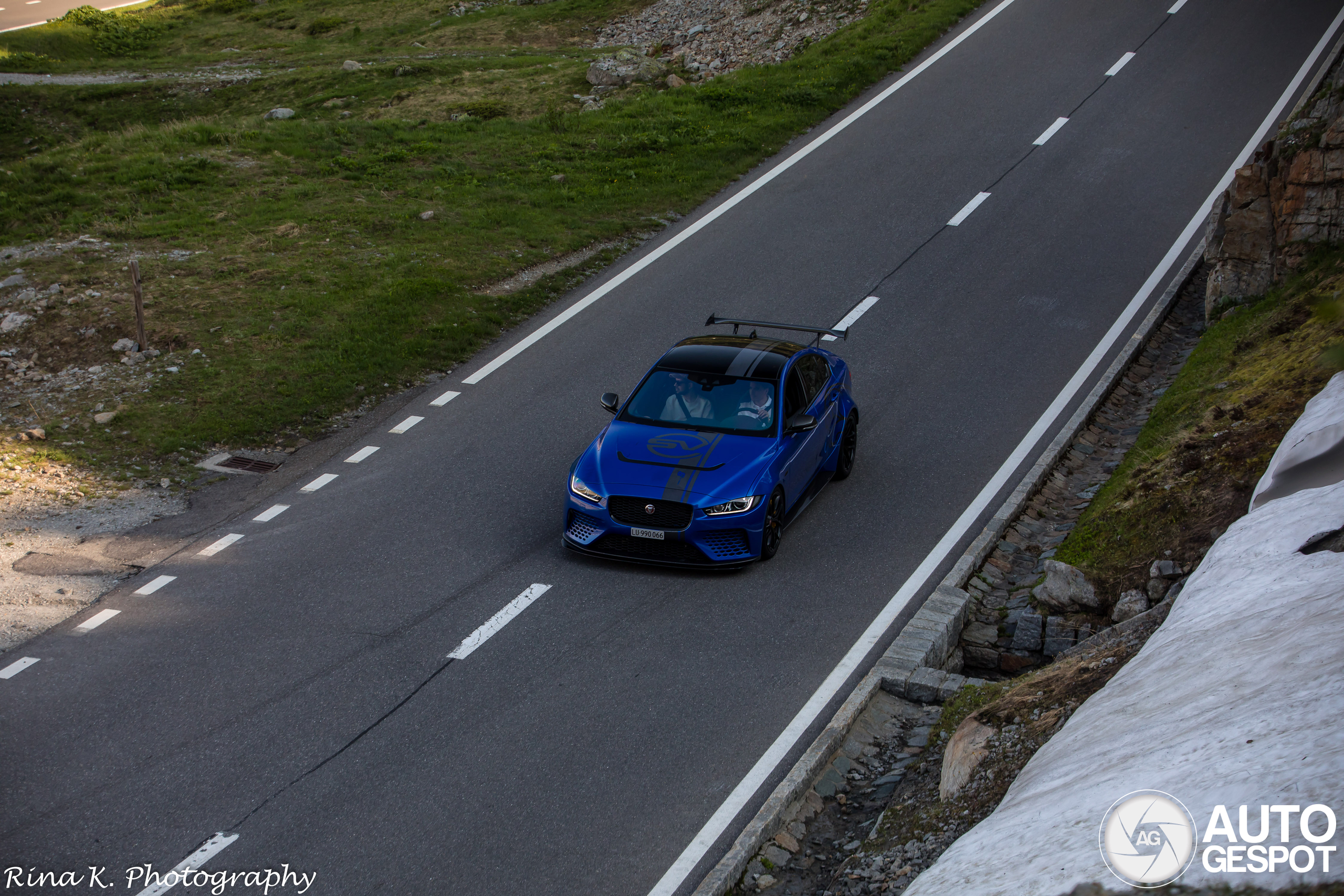 アシェット　　　　伊四〇〇　　　週刊　　　　伊四◯◯ 伊四００ Jaguar XE SV Project 8 - 30 November 2025 - Autogespot