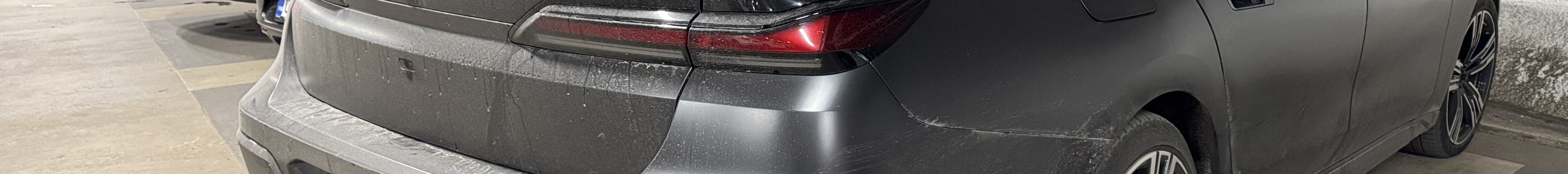 BMW M760e xDrive