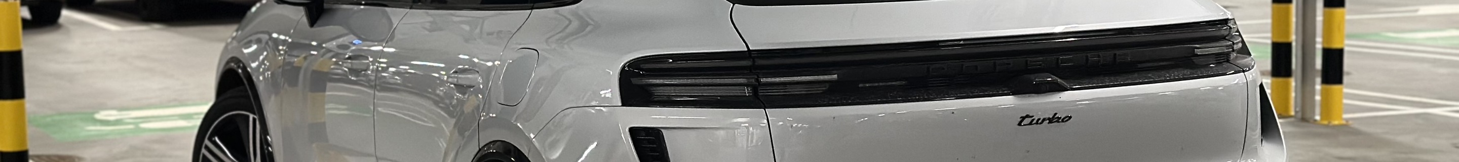 Porsche Macan EV Turbo